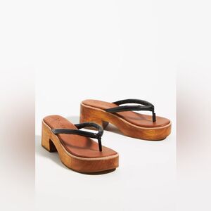 Anthropologie Vicenza Wooden Thong Heels